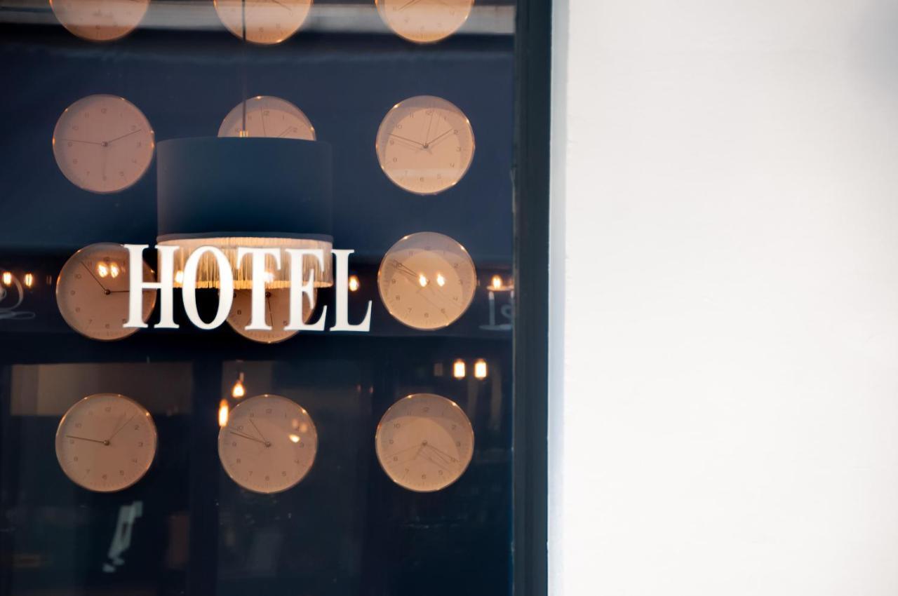 Petit Saint-honoré Hotel